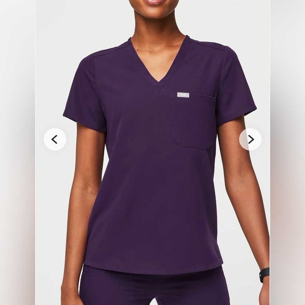 Catarina One-Pocket Scrub Top